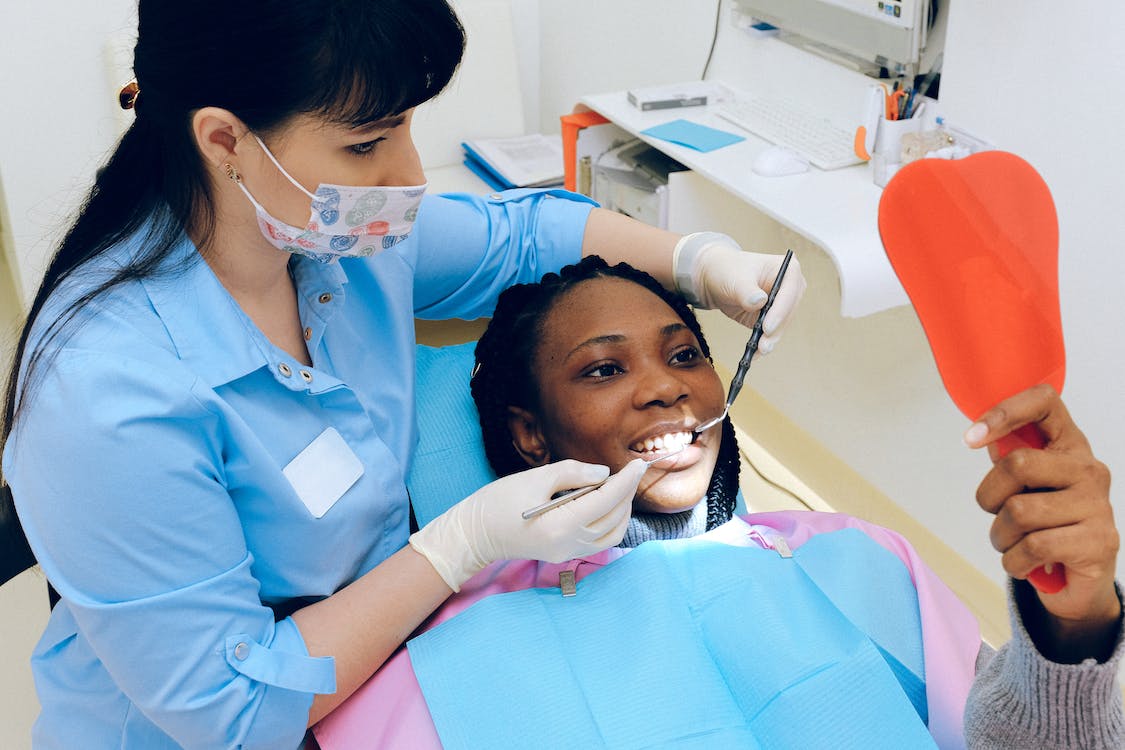 Whiter Teeth Now: What Your Smile Says About You